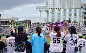 We Are The Swallows 熱唱の様子